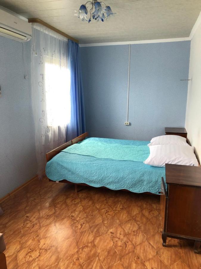 Kiwi Hotel Pizunda Bagian luar foto